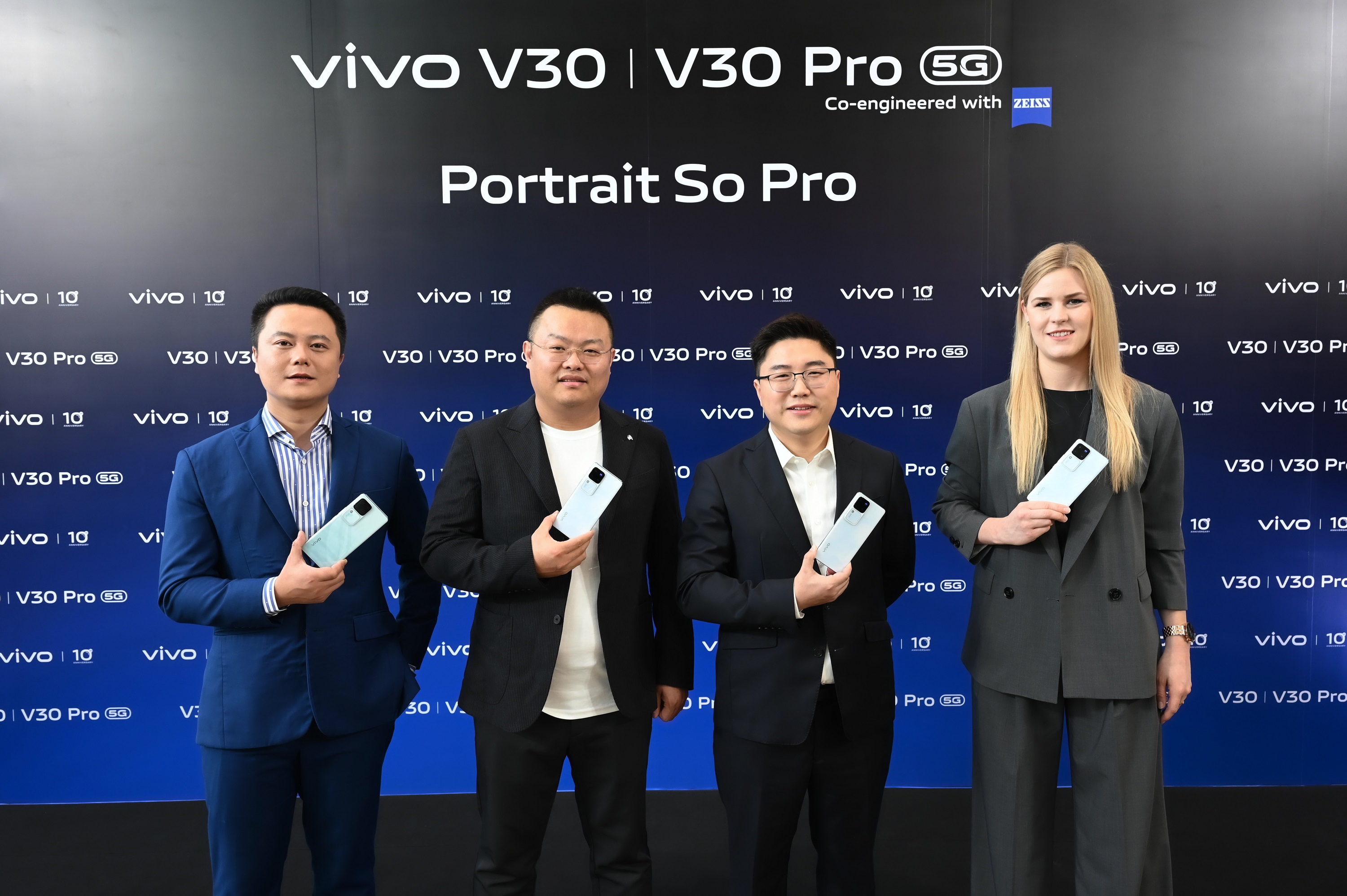 vivo ปลุกพลังพอร์ตเทรต ‘ถ่ายเทพเกินคน’ ประกาศเปิดตัว V30 5G  และ V30 Pro 5G พร้อมกล้อง ZEISS ครั้งแรกใน V Series